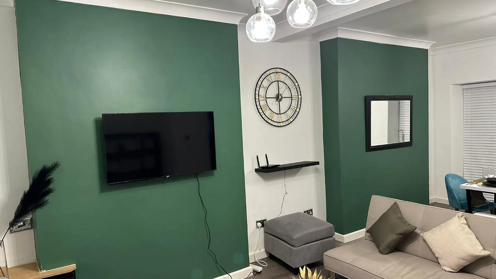Apartment Amazing 2 Bedrooms House Bridgend  United Kingdom